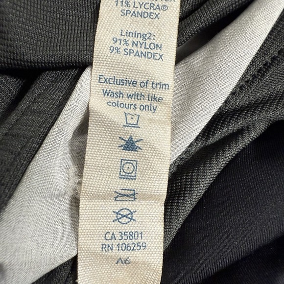 Lululemon Speed Short Curious Jungle Black Red Green Floral Size 2 Euc - Picture 11 of 12